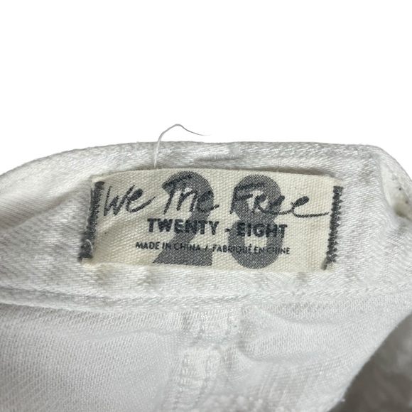 Free People Loving Good Vibrations Denim Shorts in White Size 28 - Picture 12 of 16